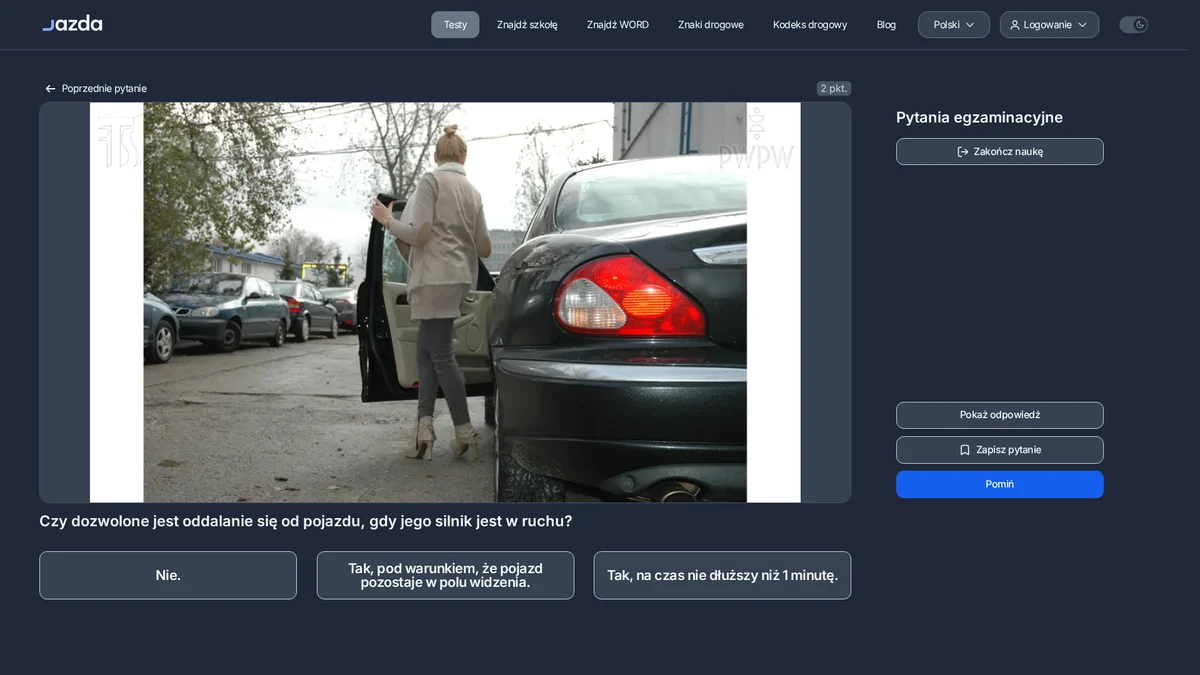 Czy wolno odejść od samochodu z pracującym silnikiem