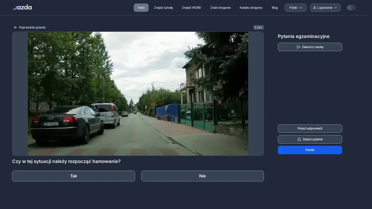 Piłka na jezdni - czy hamować, gdy widzisz ją z boku drogi