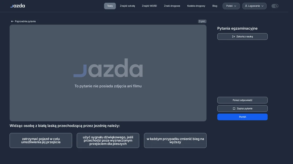 Osoba z białą laską na jezdni - jak masz się zachować