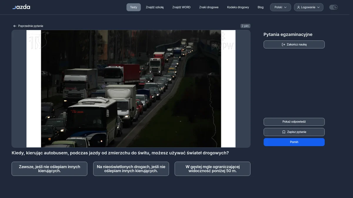 Światła drogowe w autobusie - kiedy wolno je włączyć?