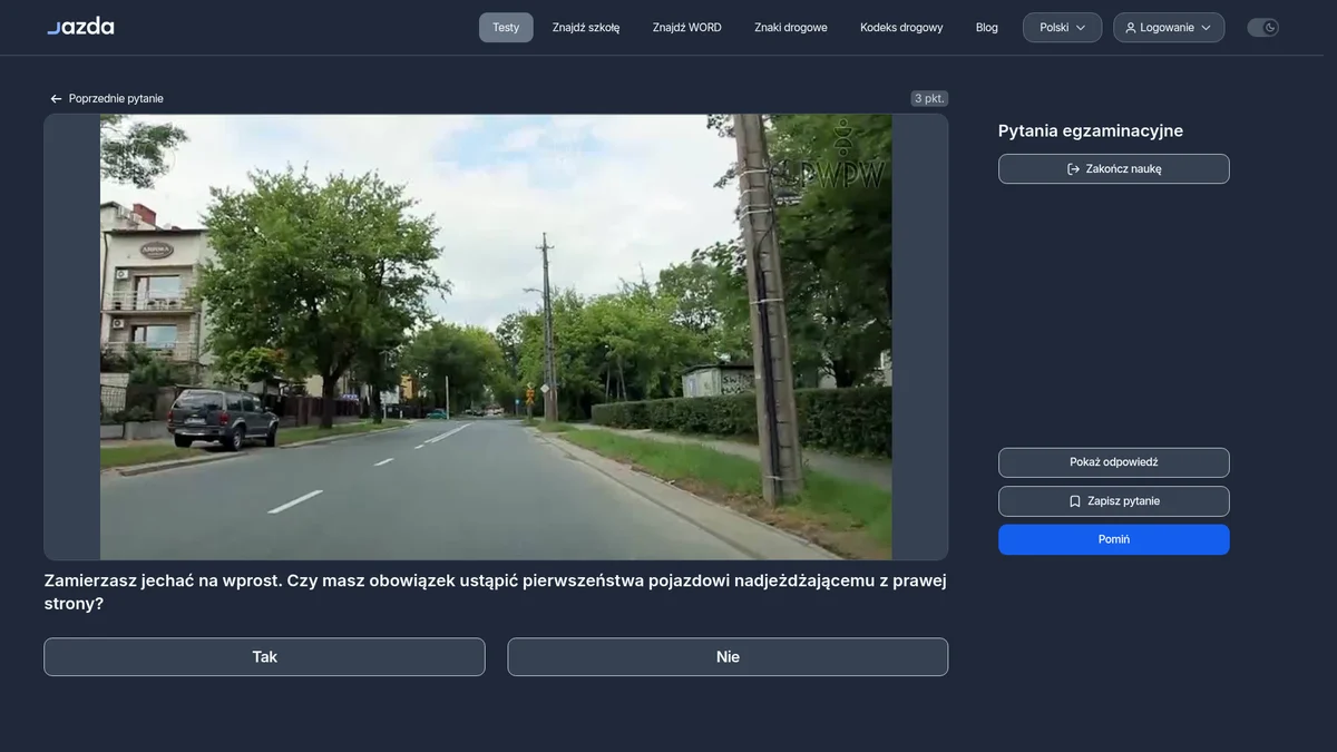 Jazda na wprost a pierwszeństwo pojazdu z prawej - czym się kierować na skrzyżowaniu?