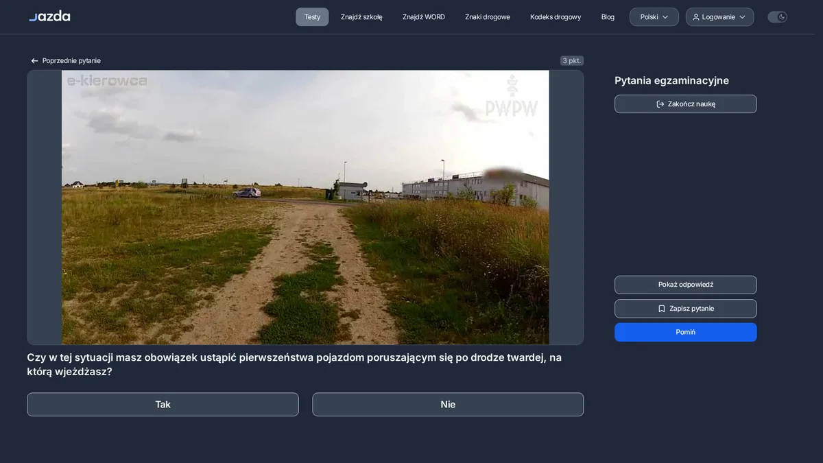 Włączanie się do ruchu z drogi gruntowej na twardą